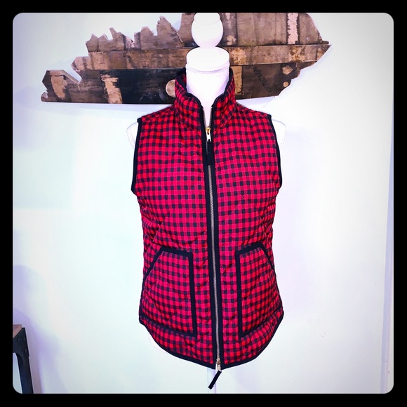 J. Crew red buffalo check quilted down vest sz XS - Picture 4 of 8